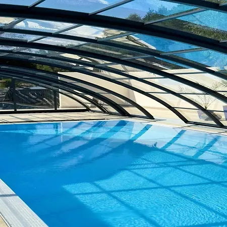 Apartmán Comfortable, Convenient Apartment, Pool Included *