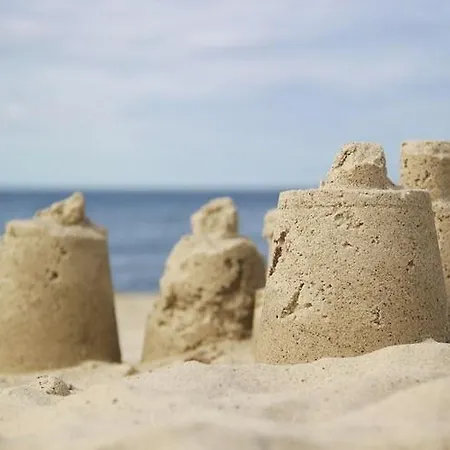 Comfortable, Convenient Apartment, Pool Included Apartmán *