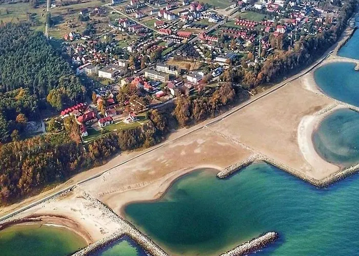 Comfortable, Convenient Apartment, Pool Included شقة