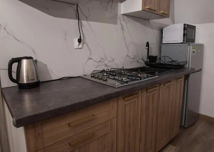 شقة Comfortable, Convenient Apartment, Pool Included ياروسوافيتس